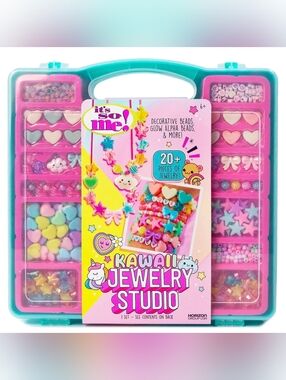 It's so Me Kawaii Cute Jewelry Studio: Craft Kit with Beads & Elastic Cord